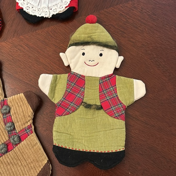 Pottery barn Kids holiday Christmas Puppet set 4 Santa, Mrs Claus,Reindeer & Elf - Picture 5 of 6